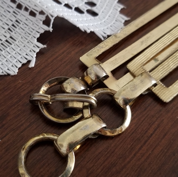 Vintage Textured Rectangular Link Chain Belt OR Necklace Gold Metal - Picture 8 of 17